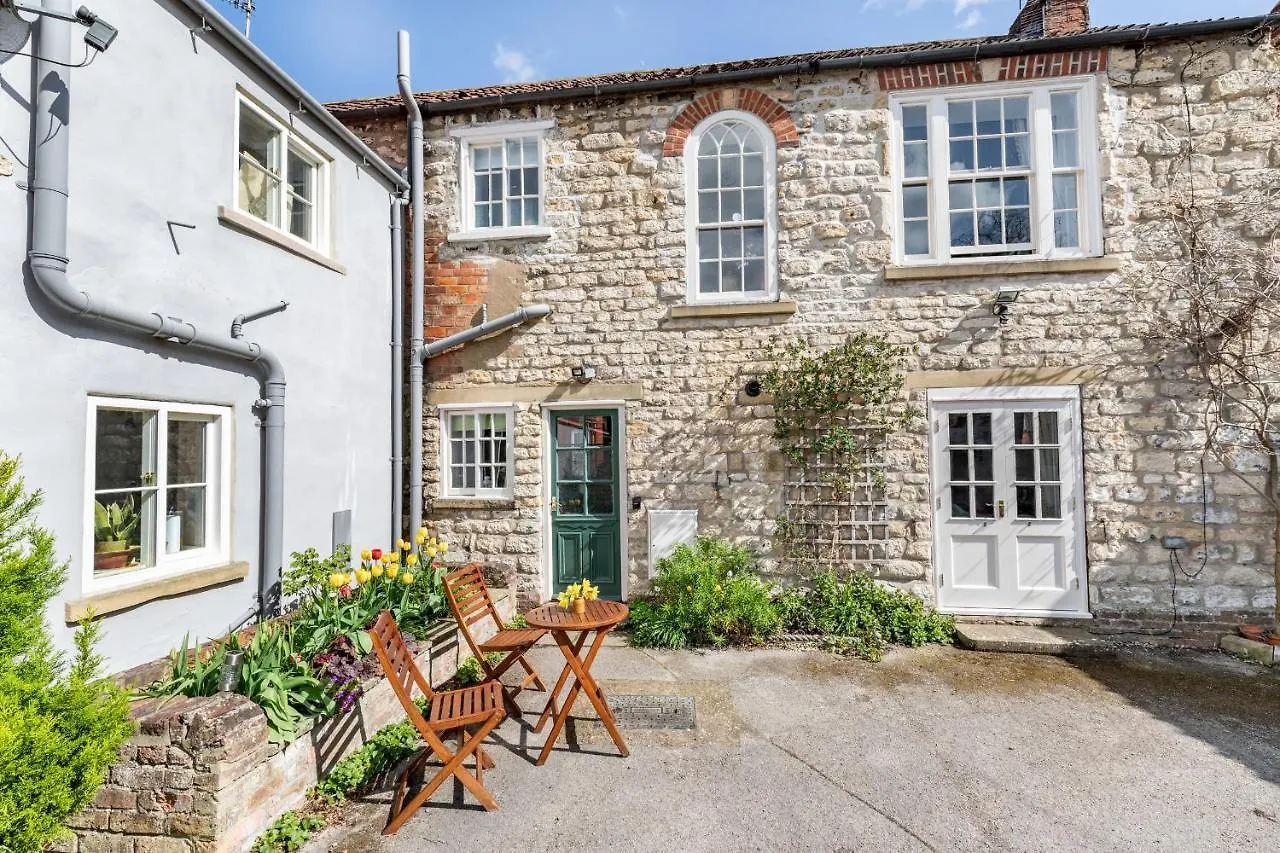 Сasa de vacaciones The Old Pipe House Villa Malton